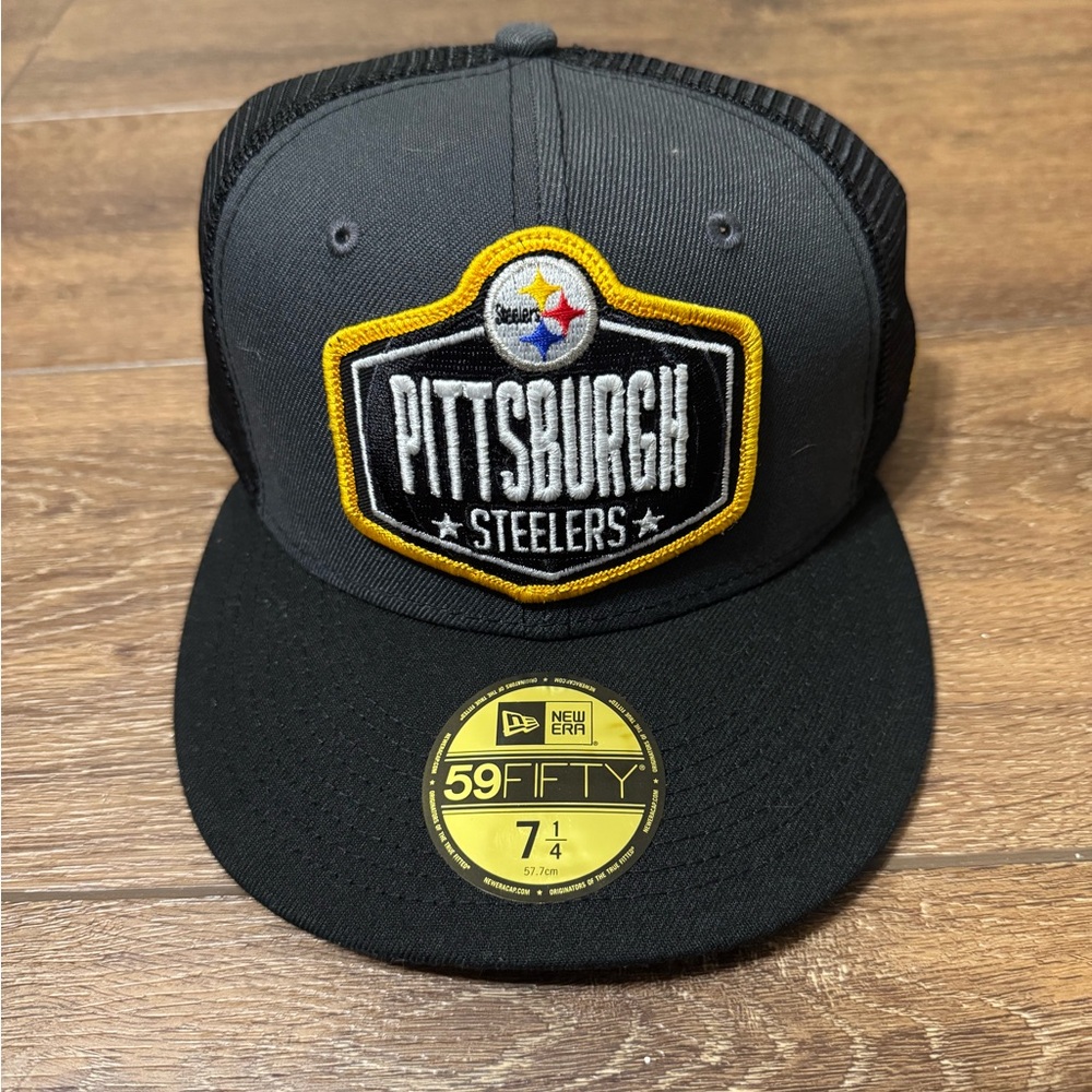 NWT New Era Pittsburgh Steelers Fitted Logo Patch Mesh Back Hat
